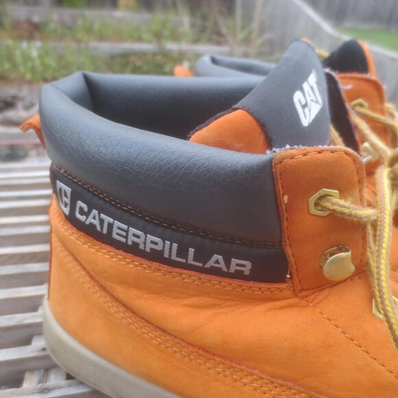 Caterpillar Men's Poe Chukka Leather Boots - Size 10. - Picture 3 of 11